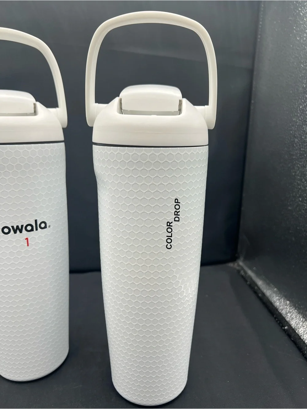 Owala White Insulated Travel Bottle with Textured Grip and Carry Handle For Golf